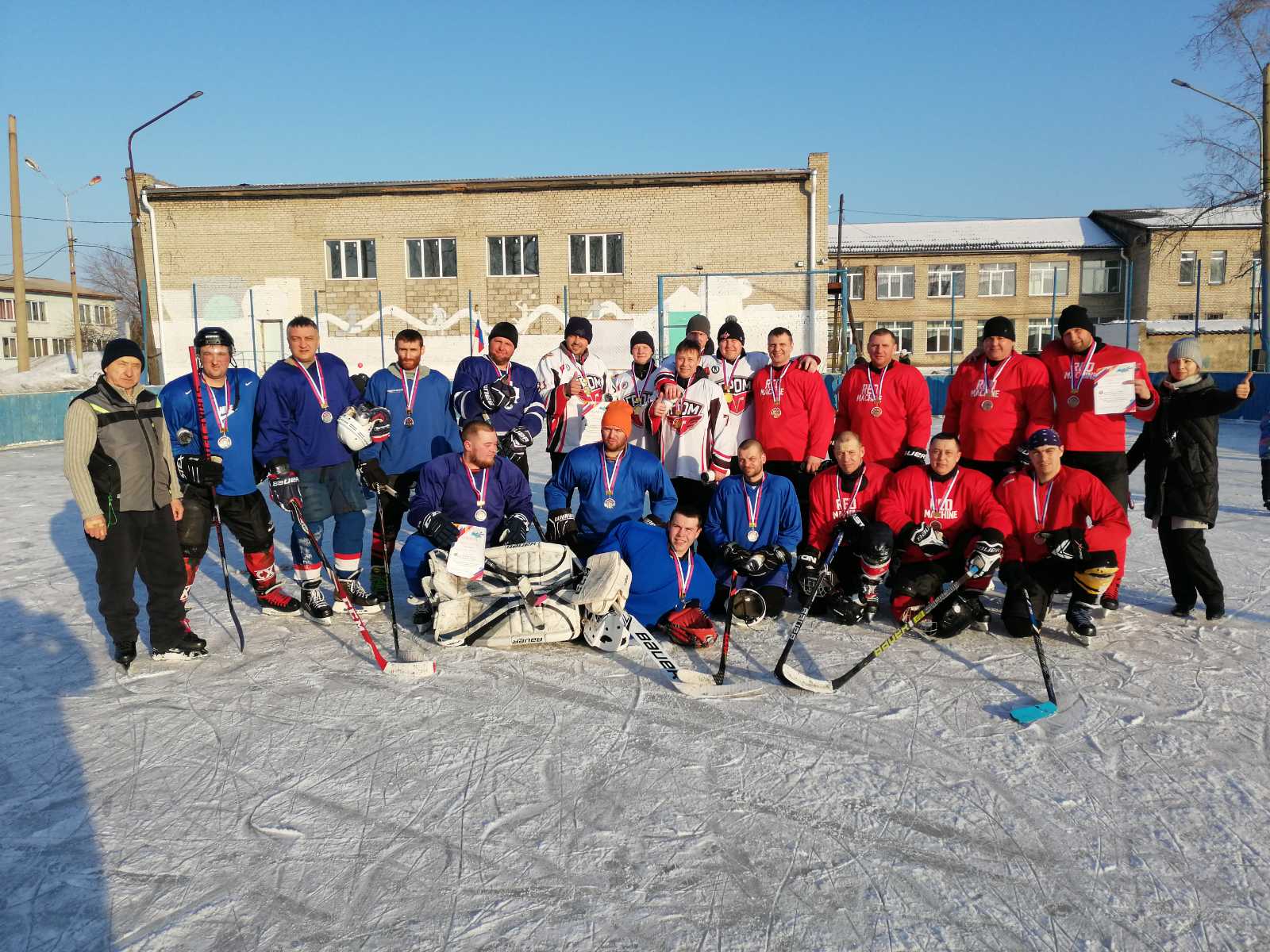 Хоккейный папа, мама, я – спортивная семья!.