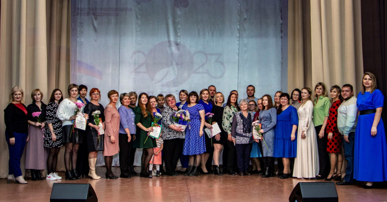 Педагогические коллективы с.Есаулово.. Педагогические коллективы с.Есаулово..